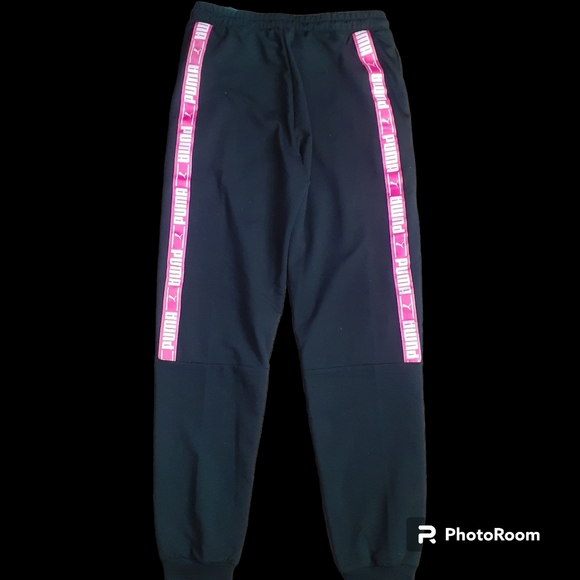 NWT Puma Sweatpants! - Picture 3 of 4
